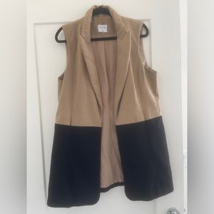 Elle Two toned vest black and tan